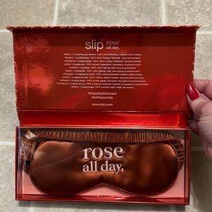 Slip silk sleep mask in rose all day